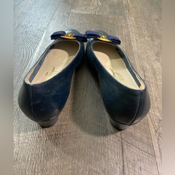 SALVATORE FERRAGAMO Leather Womens Heels - Picture 5 of 9